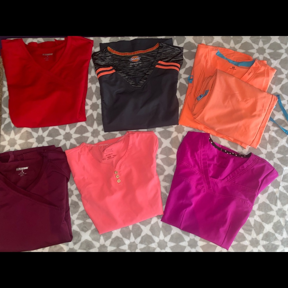 Set of 6 Scrub Tops & 1 Pair of Pants